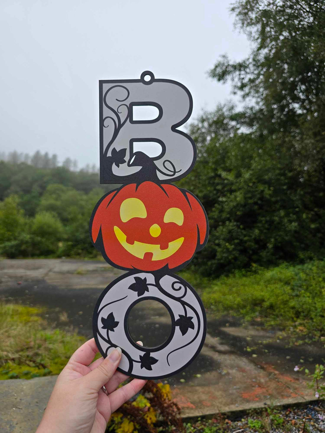 Wickedly Wooden ‘BOO’ Sign!