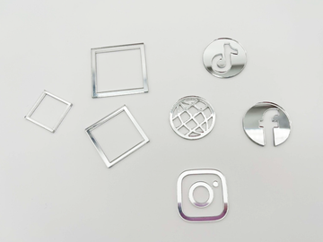 Social Media Icons - Mirrored Silver